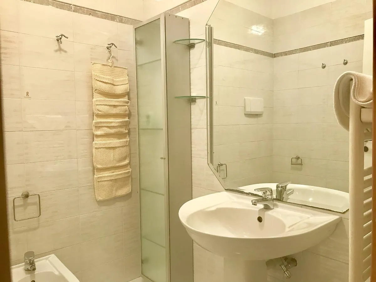 Regina Elena 54 Apartment Rimini